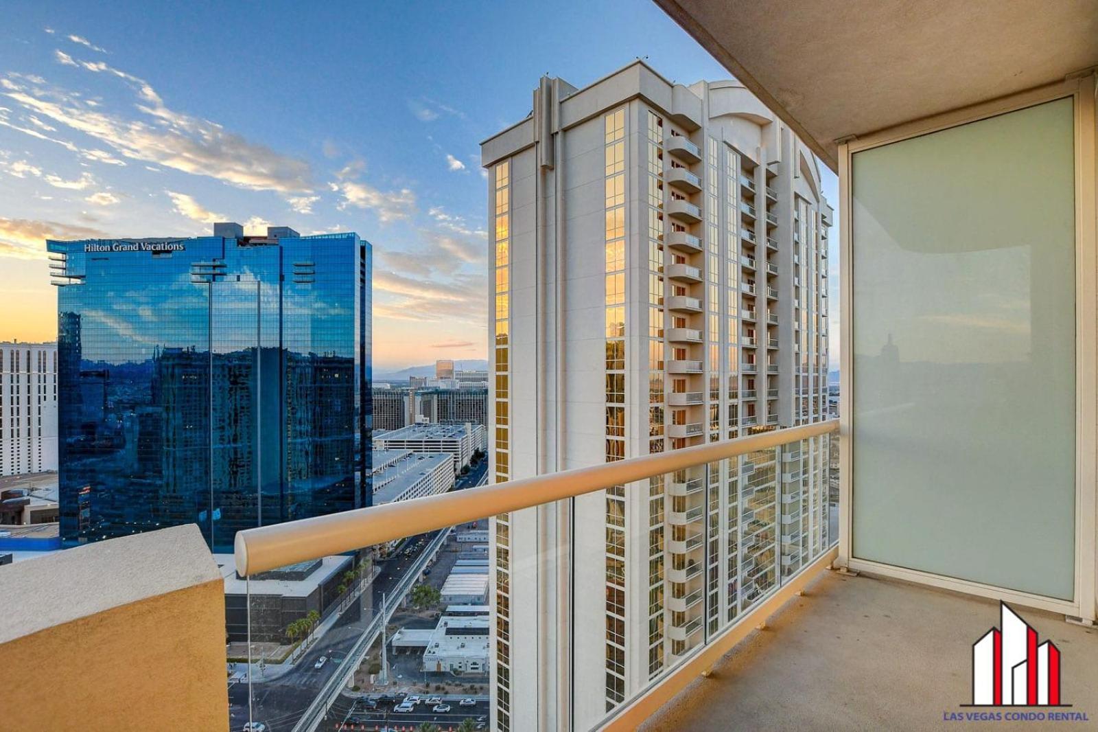 Mgm Signature-30-705 F1 Track & Strip View Balcony Las Vegas Zewnętrze zdjęcie